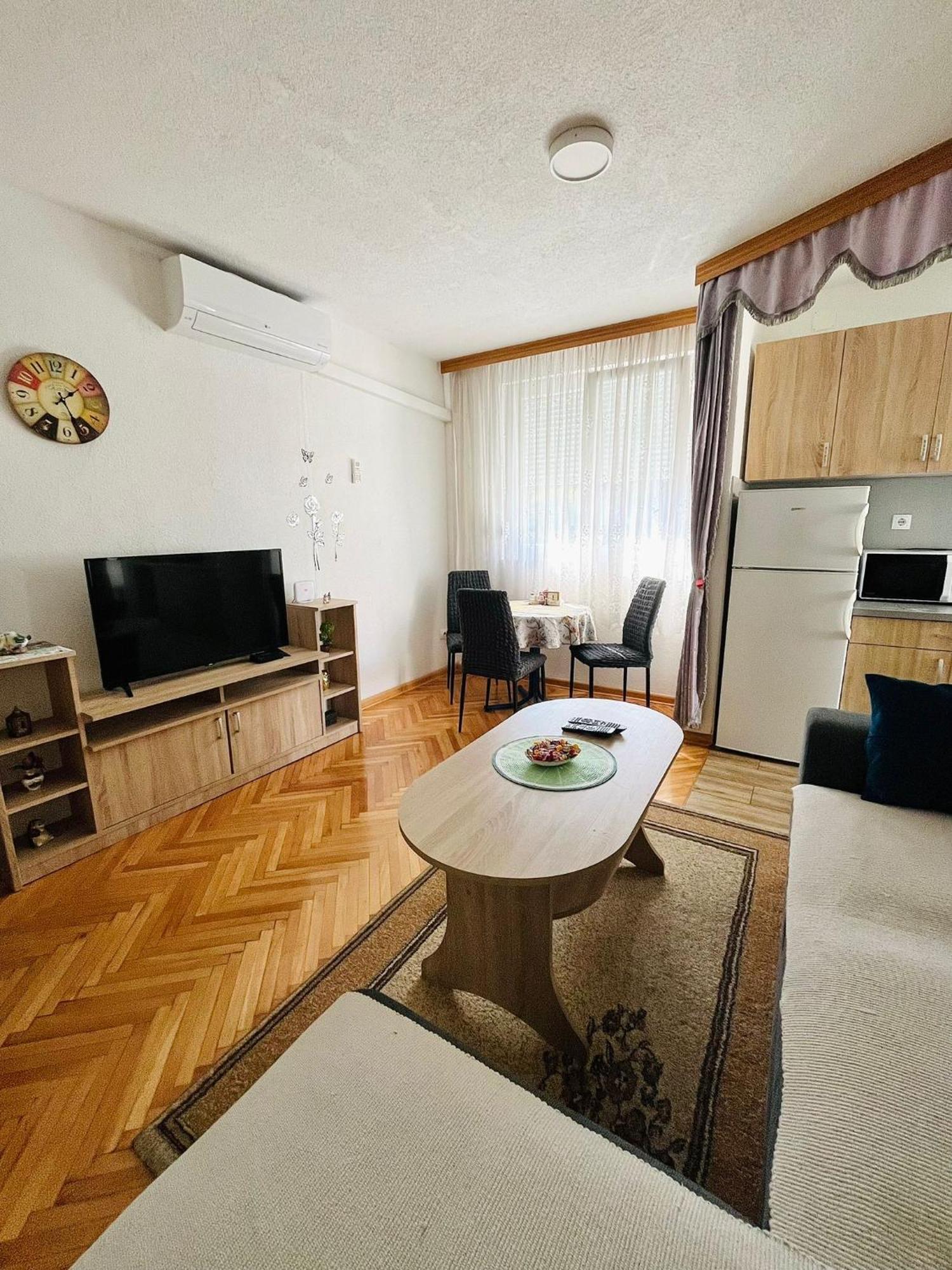 Apartment Sara Мостар Екстер'єр фото